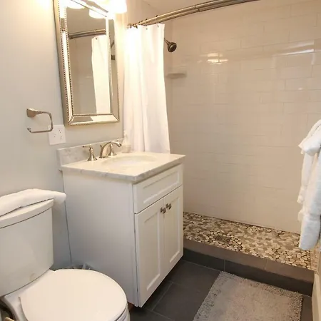 New One Bedroom Apartment Near Lake Winnipesaukee Wolfeboro Extérieur photo