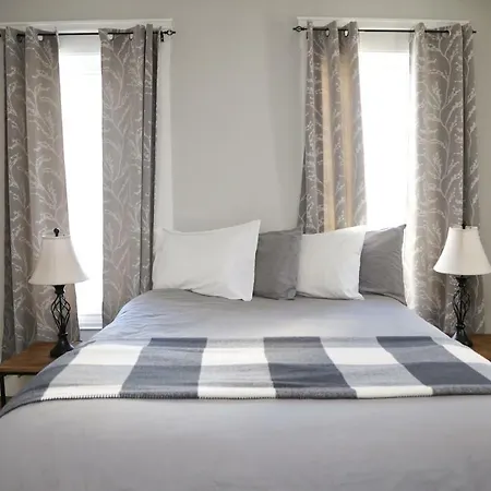 New One Bedroom Apartment Near Lake Winnipesaukee Wolfeboro Extérieur photo