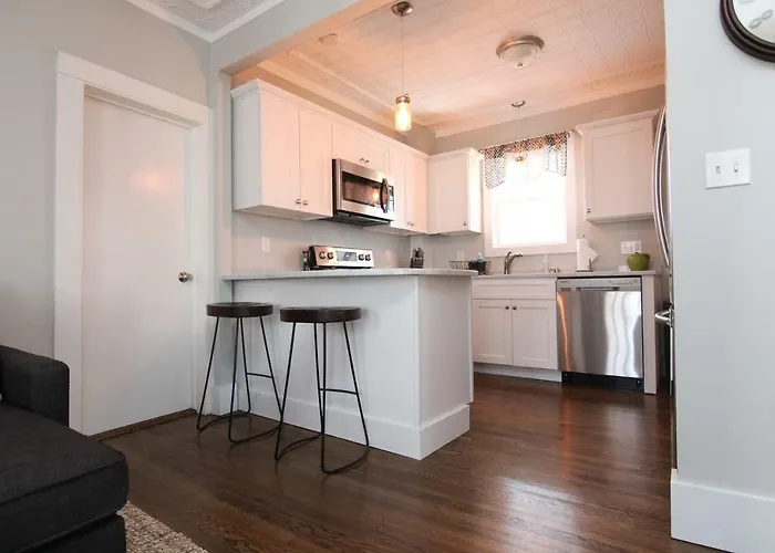New One Bedroom Apartment Near Lake Winnipesaukee